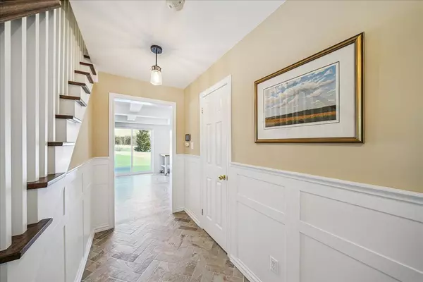 Caledon, ON L7K 1L4,19231 SHAWS CREEK RD