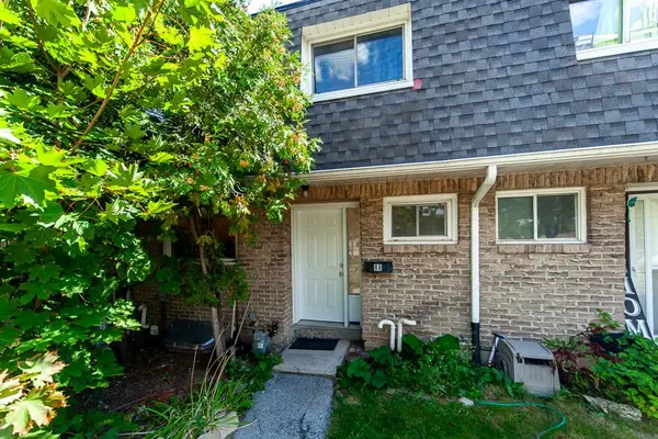 2050 Upper Middle RD #88, Burlington, ON L7P 3R9