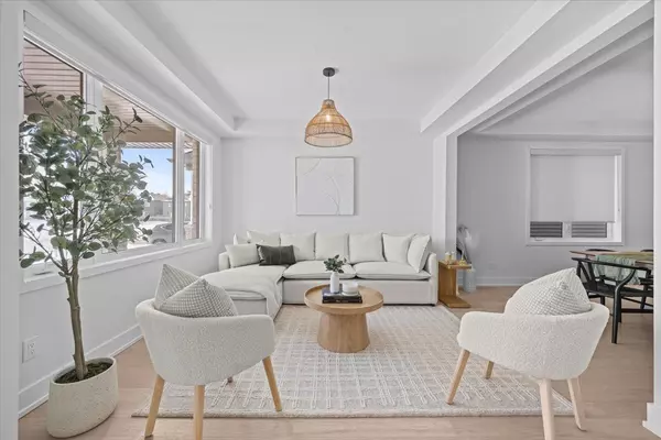 Stittsville - Munster - Richmond, ON K0A 2Z0,60 Green Ash AVE