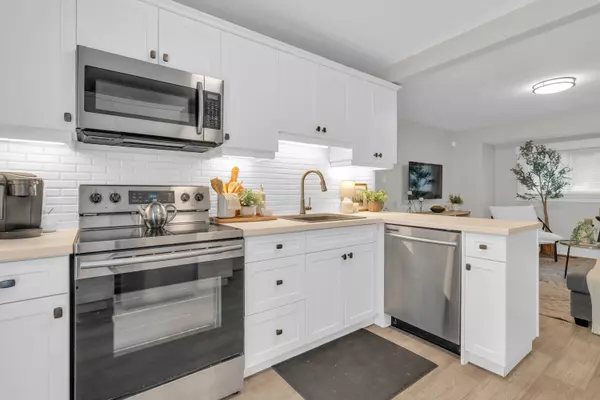 Cambridge, ON N1R 5P4,194 Dundas ST N