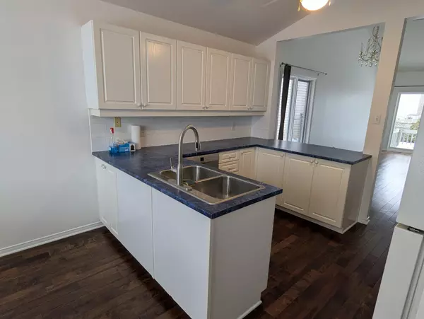 Barrhaven, ON K2G 6L1,36 Westwinds PL