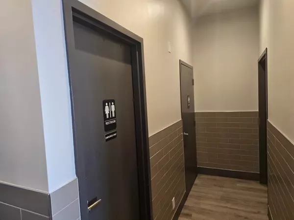 Belleville, ON K8P 3C3,305 Front ST N