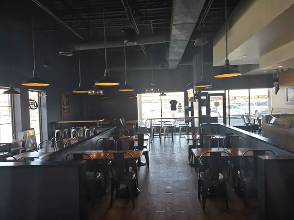 Belleville, ON K8P 3C3,305 Front ST N