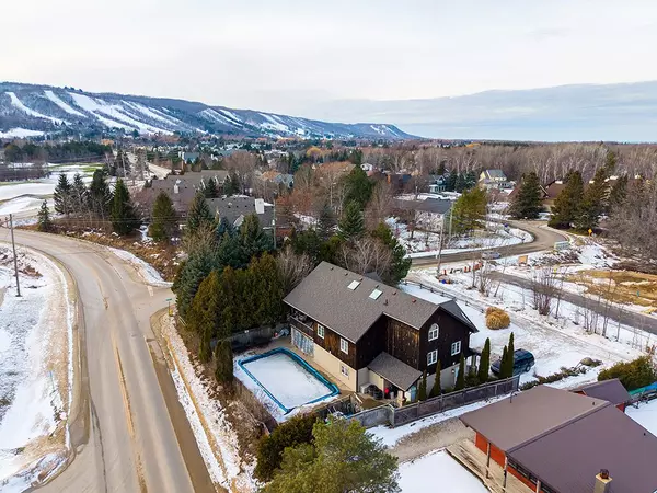 Blue Mountains, ON L9Y 0L4,102 Ridgeview DR N