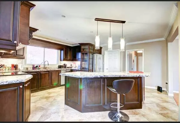 Hamilton, ON L8S 3B6,138 Rifle Range RD