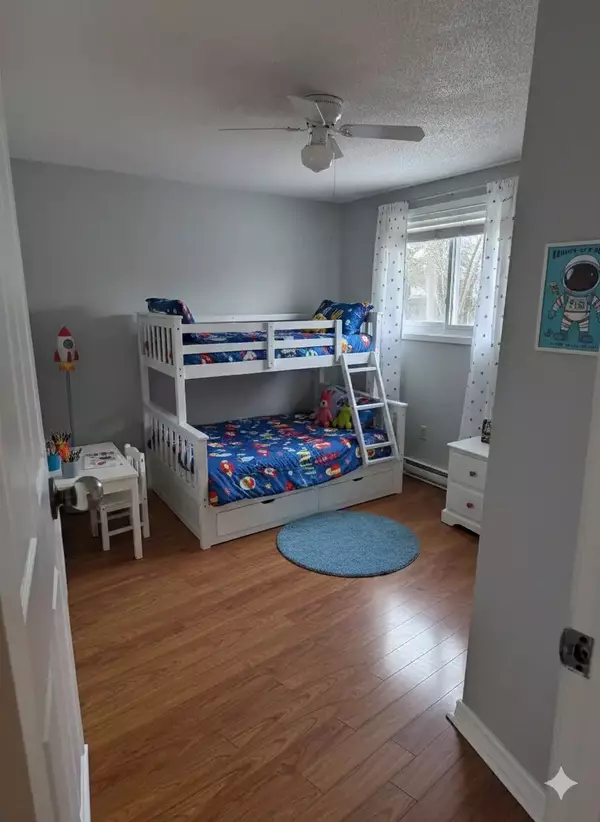 Cambridge, ON N3H 5H3,656 Hillview RD E