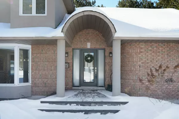 Constance Bay - Dunrobin - Kilmaurs - Woodlawn, ON K0A 1T0,114 David Kennedy DR