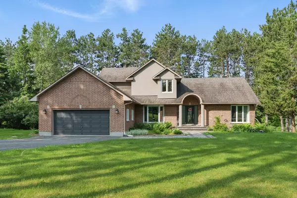 Constance Bay - Dunrobin - Kilmaurs - Woodlawn, ON K0A 1T0,114 David Kennedy DR