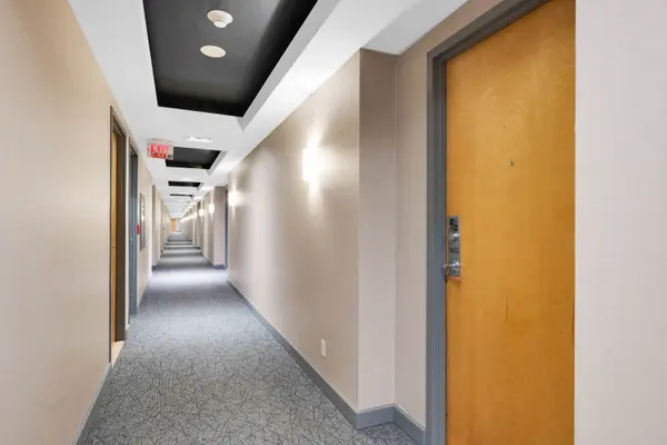 350 Wellington ST W #M22, Toronto C01, ON M5V 3W9