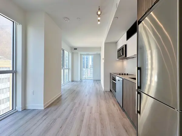 100 Dalhousie ST #907, Toronto C08, ON M5B 0C7