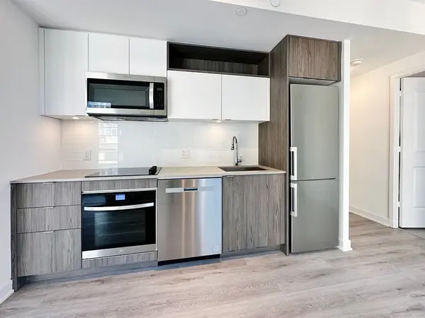 100 Dalhousie ST #907, Toronto C08, ON M5B 0C7