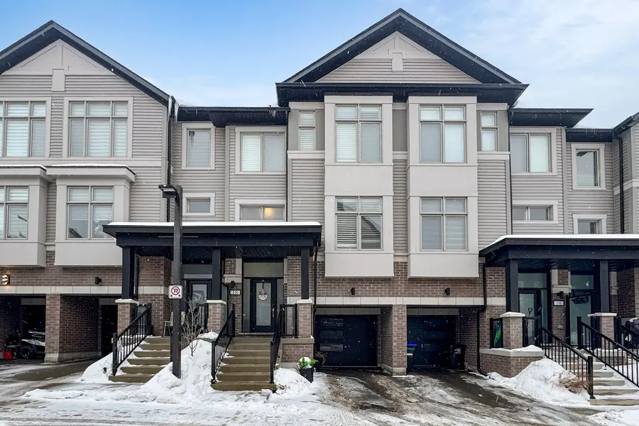 18 Totten TRL, New Tecumseth, ON L0G 1W0