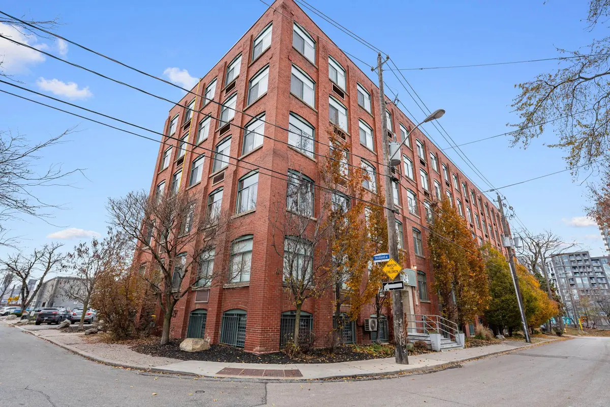 24 Noble ST #207, Toronto W01, ON M6K 2C8