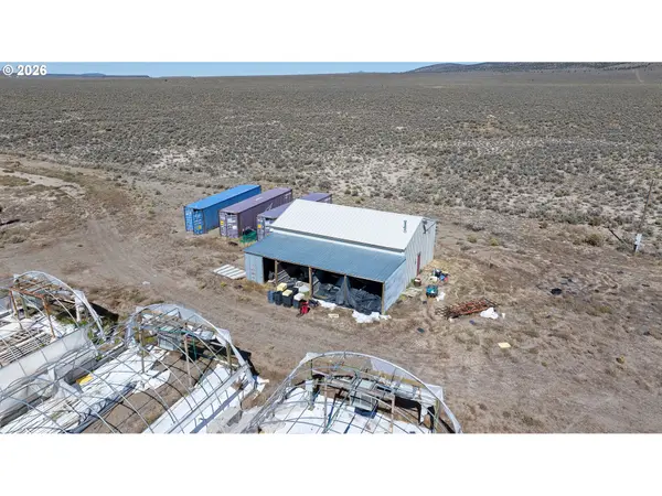 31868 Hwy 20, Christmas Valley, OR 97641