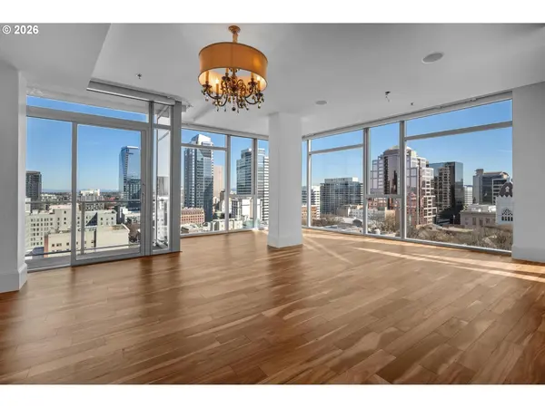 1221 SW 10TH AVE #1201, Portland, OR 97205