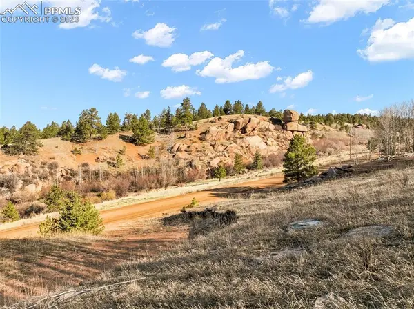 690 Anges DR, Cripple Creek, CO 80813