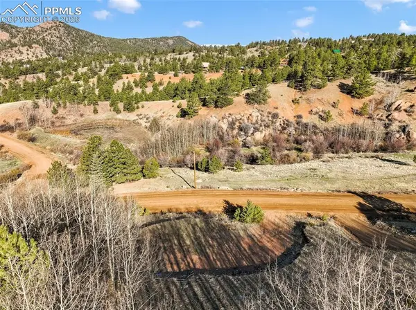 690 Anges DR, Cripple Creek, CO 80813