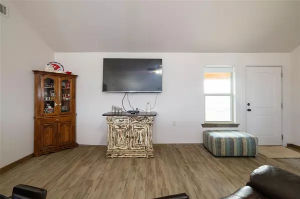 Bellevue, TX 76228,493 Browning Road