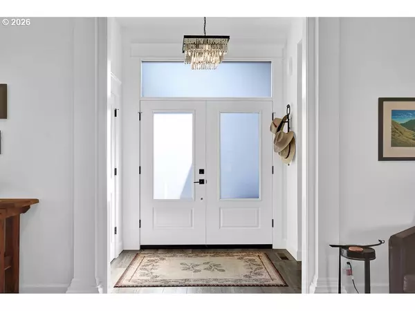 Junction City, OR 97448,928 SW CORAL ST