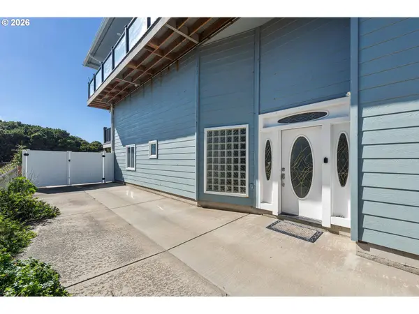 1257 7TH ST, Bandon, OR 97411