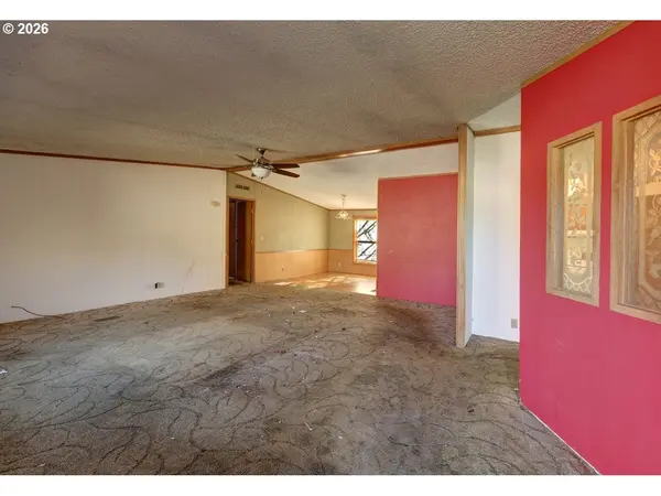 1009 KING SALMON PL, Hammond, OR 97121