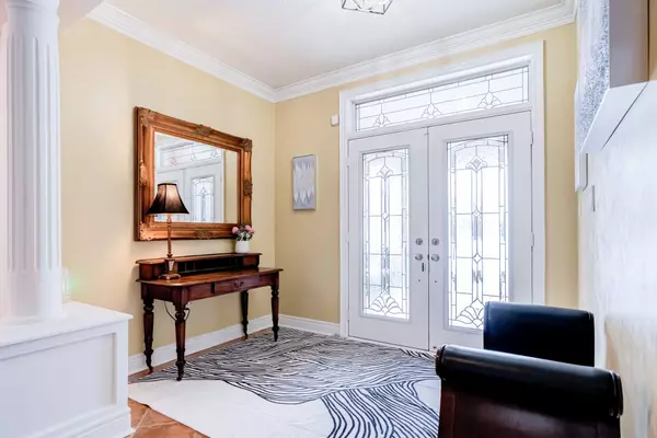 Brampton, ON L6Y 5L3,17 Mcnutt ST