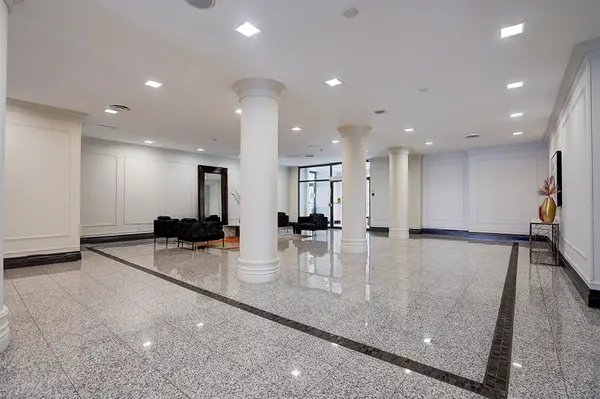 7 Bishop AVE #1511, Toronto C14, ON M2M 4J4