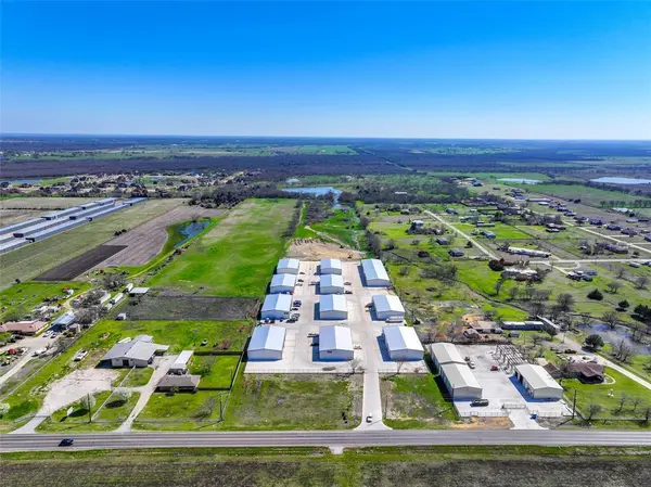 6562 N Fm 148, Terrell, TX 75160