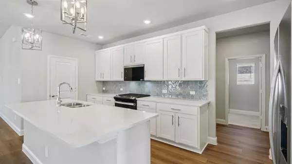 6620 Creek Edge Circle, Fort Worth, TX 76036