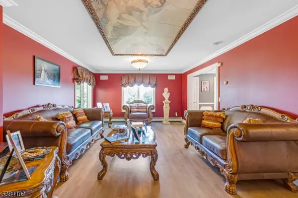 207 Eileen Dr, Cedar Grove Twp., NJ 07009