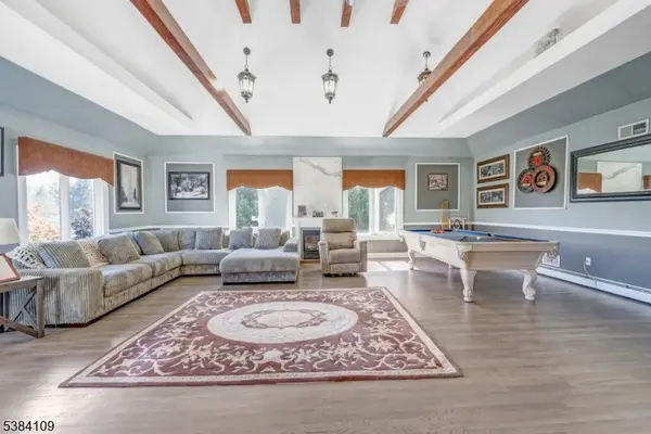 207 Eileen Dr, Cedar Grove Twp., NJ 07009