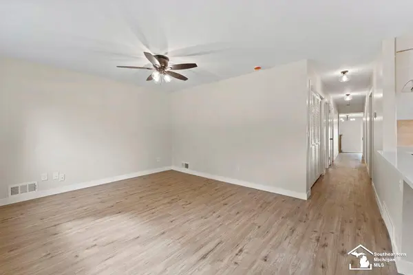 5888 Kolb AVE, Allen Park, MI 48101