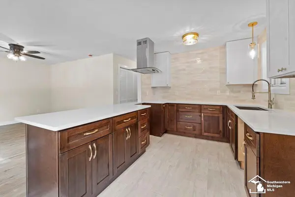 5888 Kolb AVE, Allen Park, MI 48101