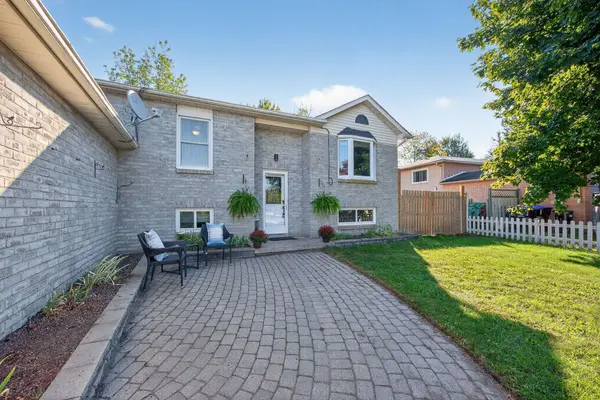 37 Mccarthy CRES, Essa, ON L0M 1B3