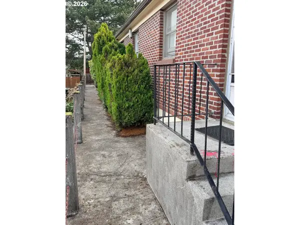 7102 N INTERSTATE AVE, Portland, OR 97217