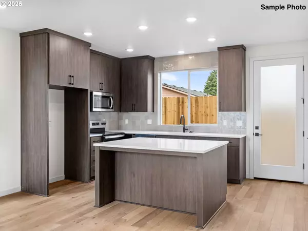 Portland, OR 97206,6725 SE Gladstone ST