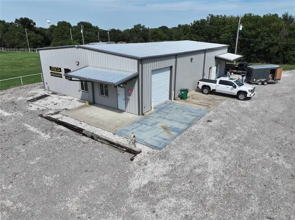 403 N Donation Street, Tioga, TX 76271