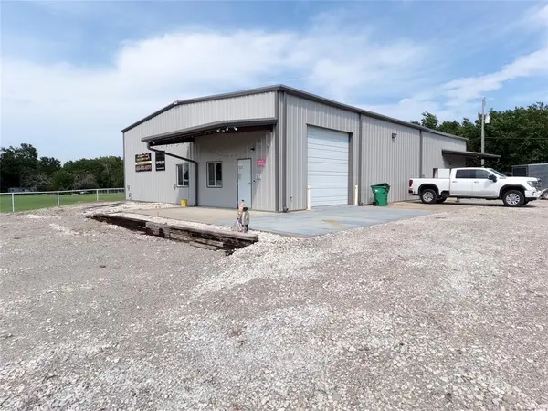 403 N Donation Street, Tioga, TX 76271