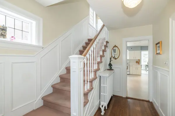 416 Rosemary RD, Toronto C03, ON M5P 3E5