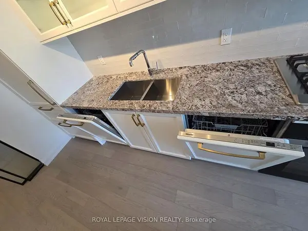 505 Glencairn AVE #216, Toronto C04, ON M6B 0B2