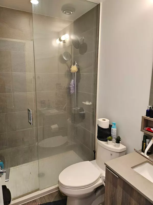 Vaughan, ON L4K 0J7,950 Portage Pkwy #4502