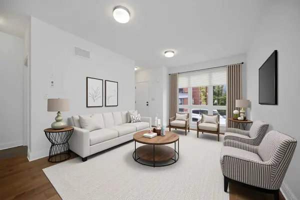 22 Chesley ST, Vaughan, ON L4J 0M1