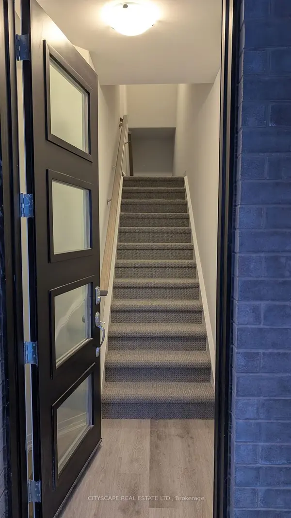 Cambridge, ON N3E 0E8,155 Equestrian WAY #11