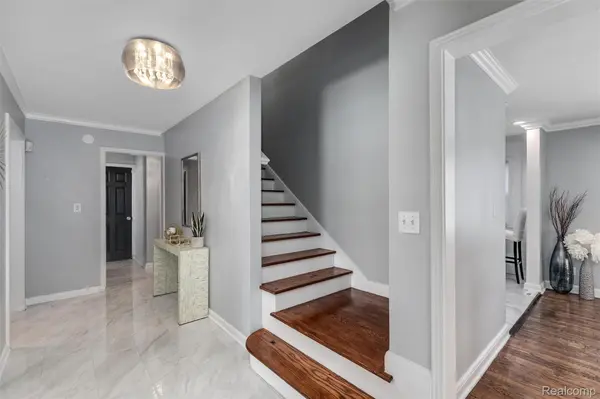 17200 Pontchartrain BLVD, Detroit, MI 48203