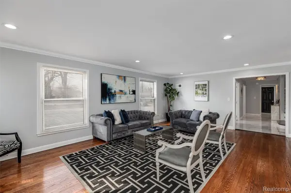 17200 Pontchartrain BLVD, Detroit, MI 48203