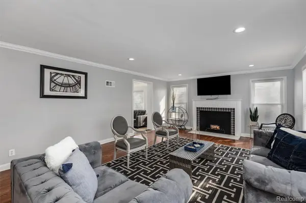 17200 Pontchartrain BLVD, Detroit, MI 48203