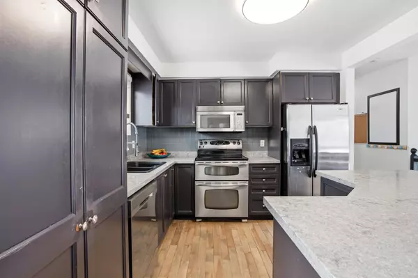 Barrie, ON L4N 9W2,198 Ferndale DR N