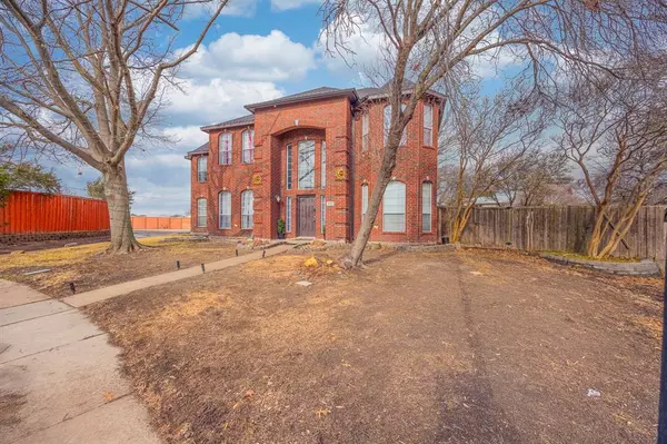 Rowlett, TX 75089,8701 Creekside Drive