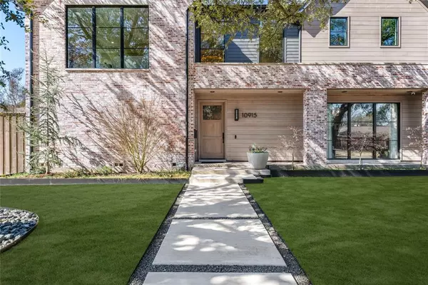 Dallas, TX 75229,10915 Snow White Drive