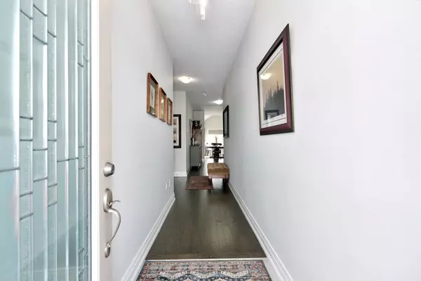 Collingwood, ON L9Y 0Z7,74 Kari CRES